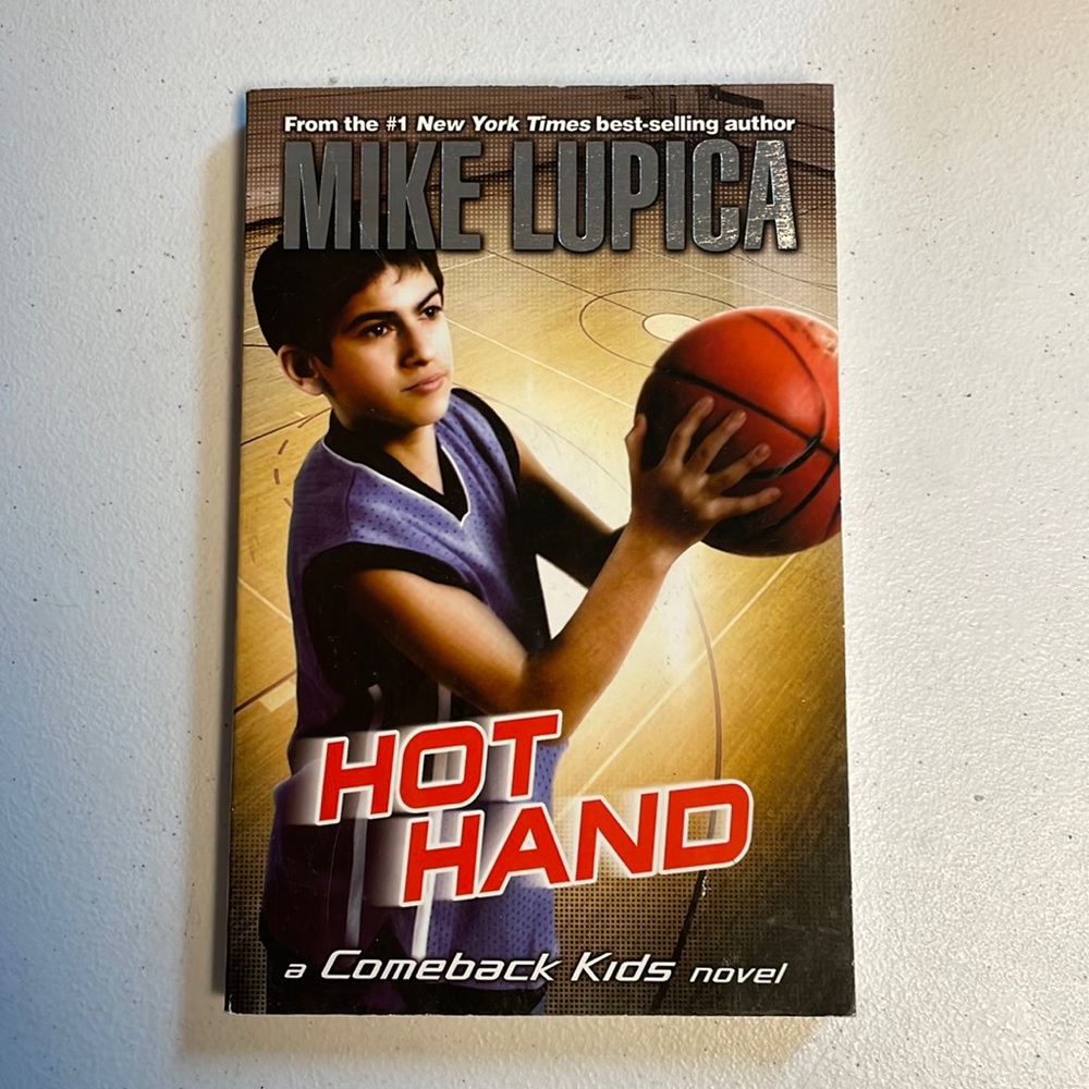 📚2/$6  Hot Hand #1 in the Comeback Kids Series